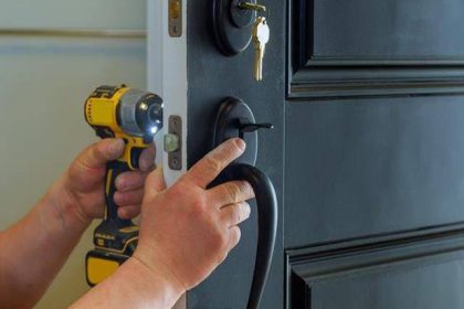 7 Insider Tips Before Calling a Blackpool Locksmith